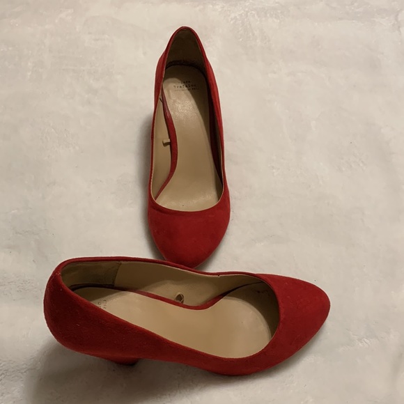Zara faux suede red chunky red heels - Picture 5 of 8